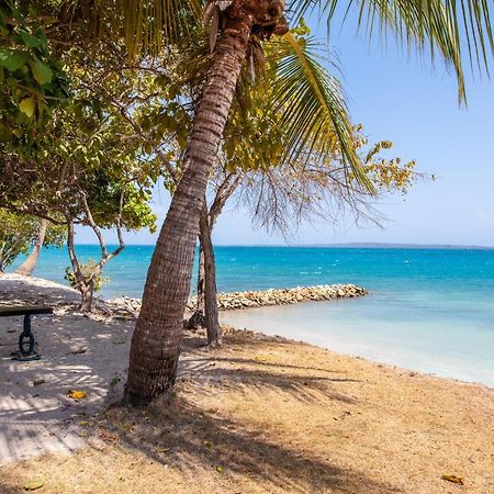 Gente De Mar Resort Isla Grande  Exterior photo
