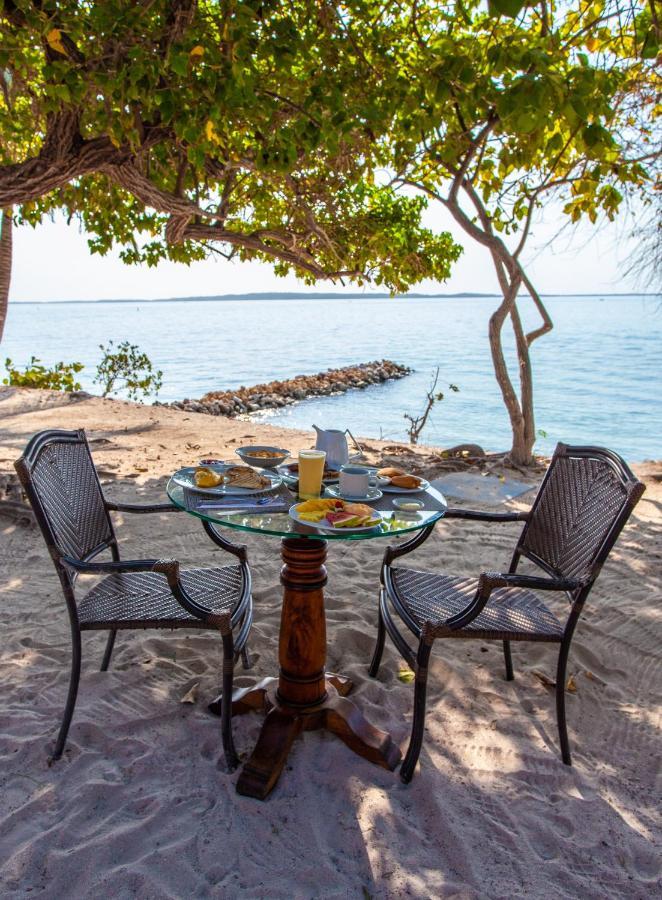 Gente De Mar Resort Isla Grande  Exterior photo