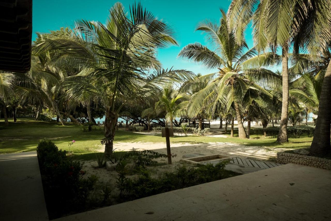 Gente De Mar Resort Isla Grande  Exterior photo