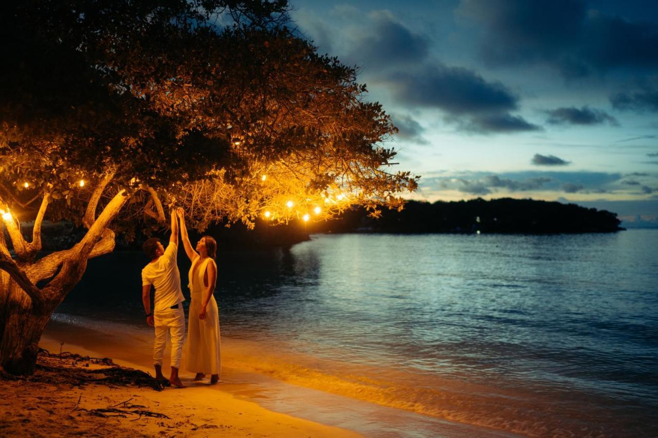 Gente De Mar Resort Isla Grande  Exterior photo