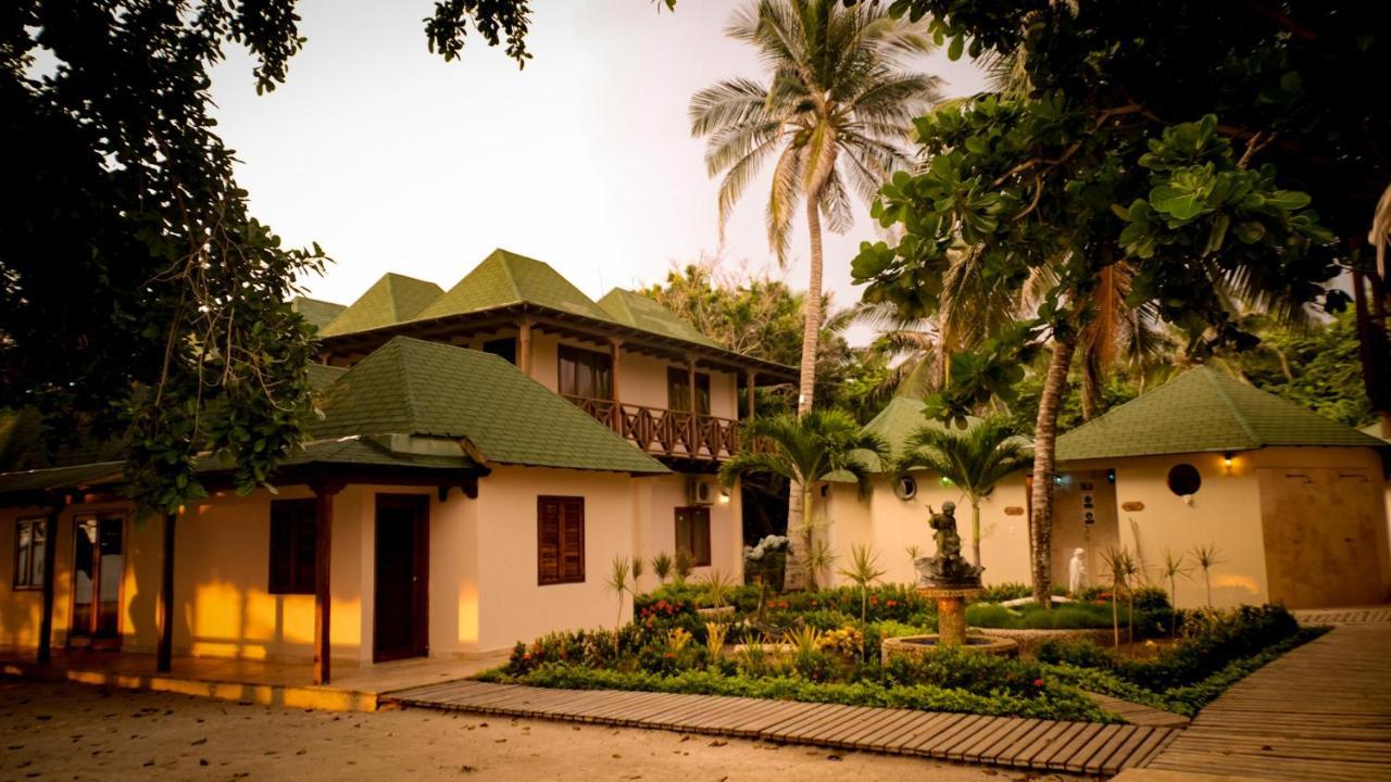 Gente De Mar Resort Isla Grande  Exterior photo