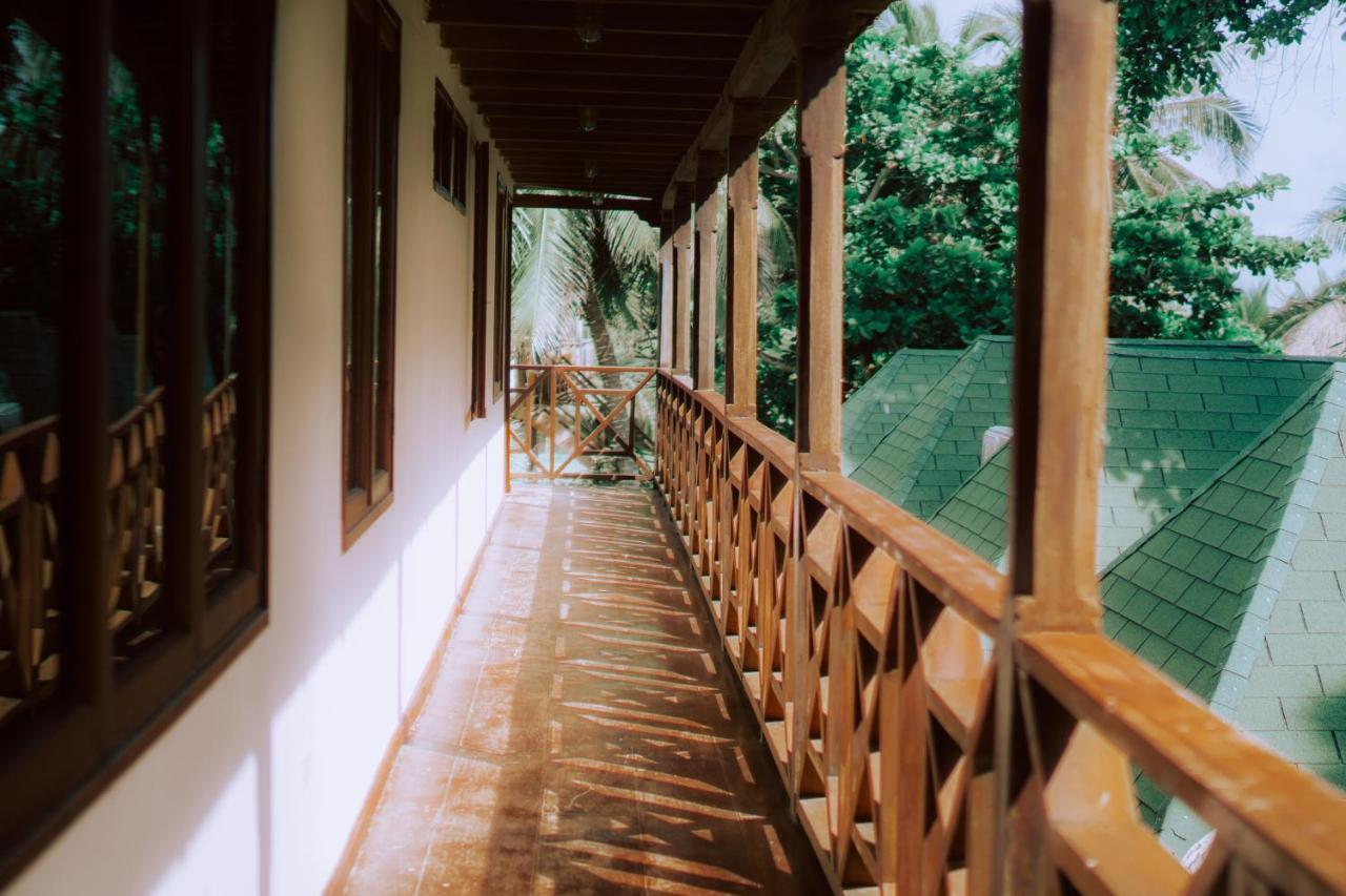Gente De Mar Resort Isla Grande  Exterior photo