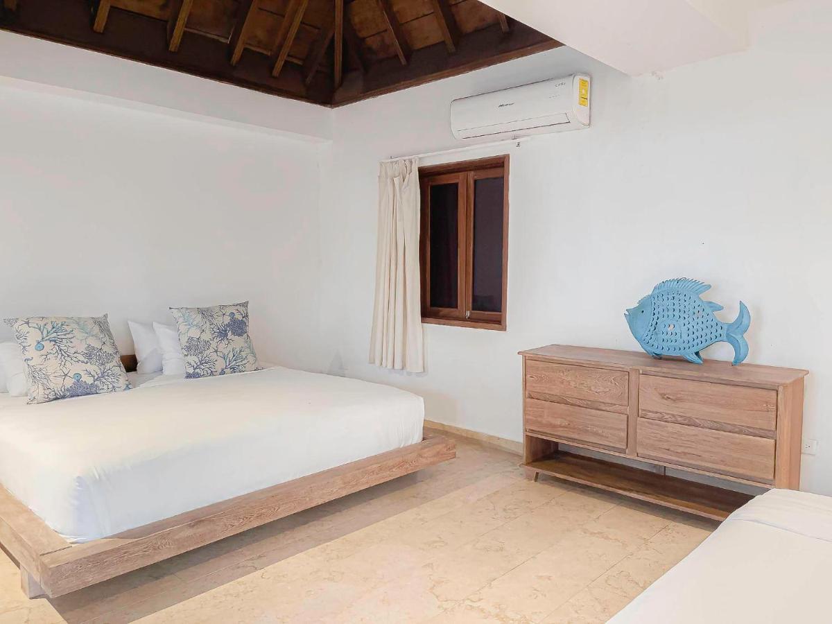 Gente De Mar Resort Isla Grande  Exterior photo