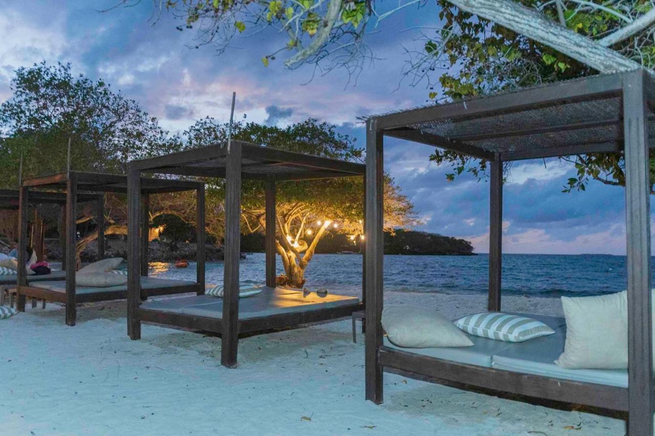 Gente De Mar Resort Isla Grande  Exterior photo