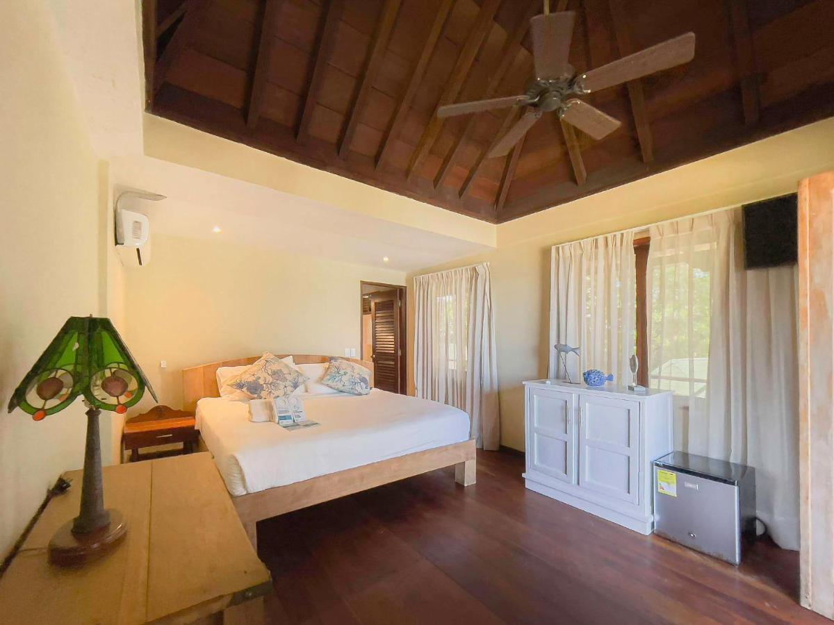Gente De Mar Resort Isla Grande  Exterior photo