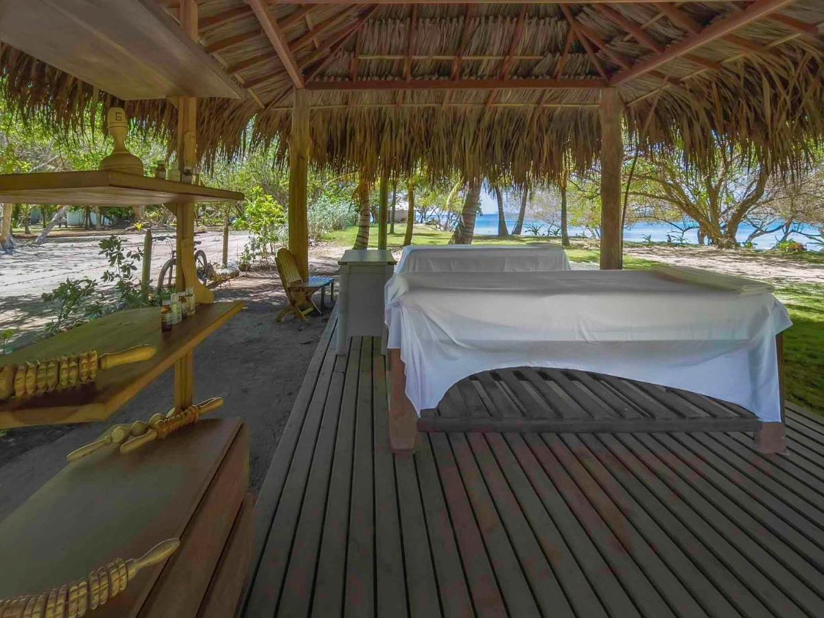 Gente De Mar Resort Isla Grande  Exterior photo