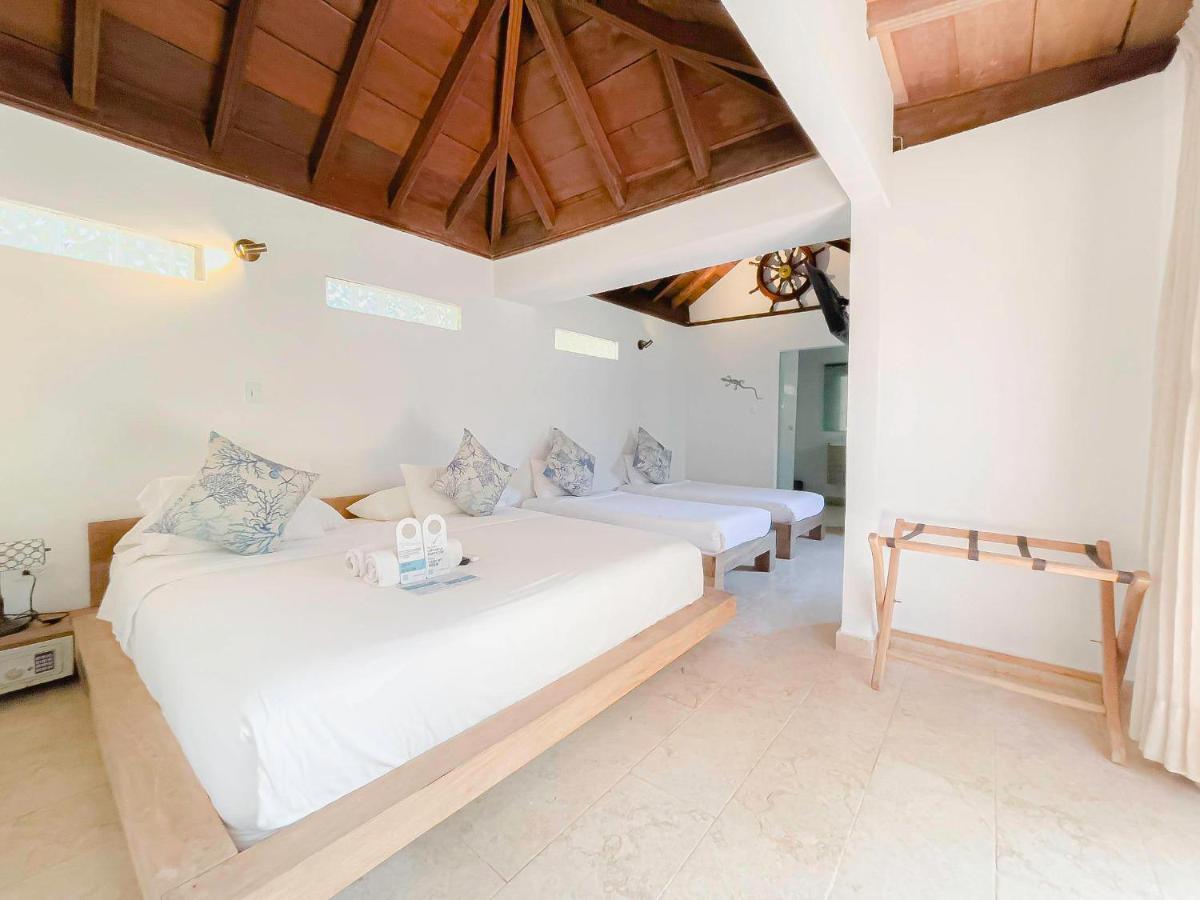 Gente De Mar Resort Isla Grande  Exterior photo
