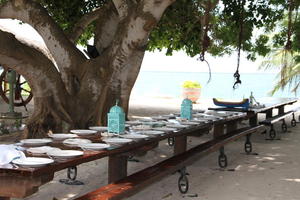 Gente De Mar Resort Isla Grande  Exterior photo