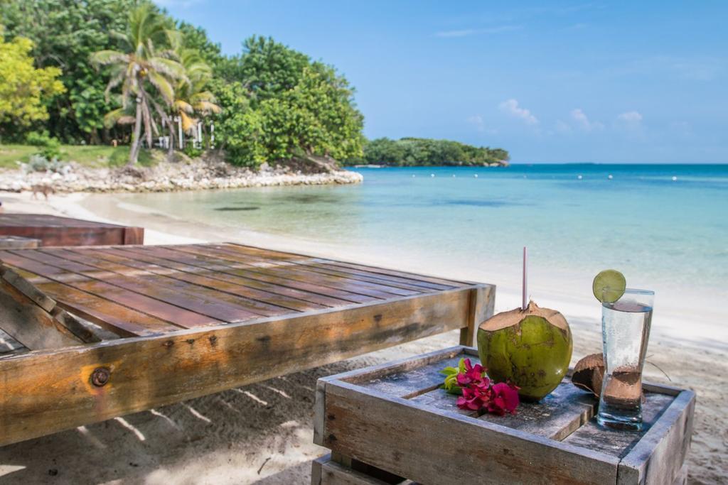 Gente De Mar Resort Isla Grande  Exterior photo